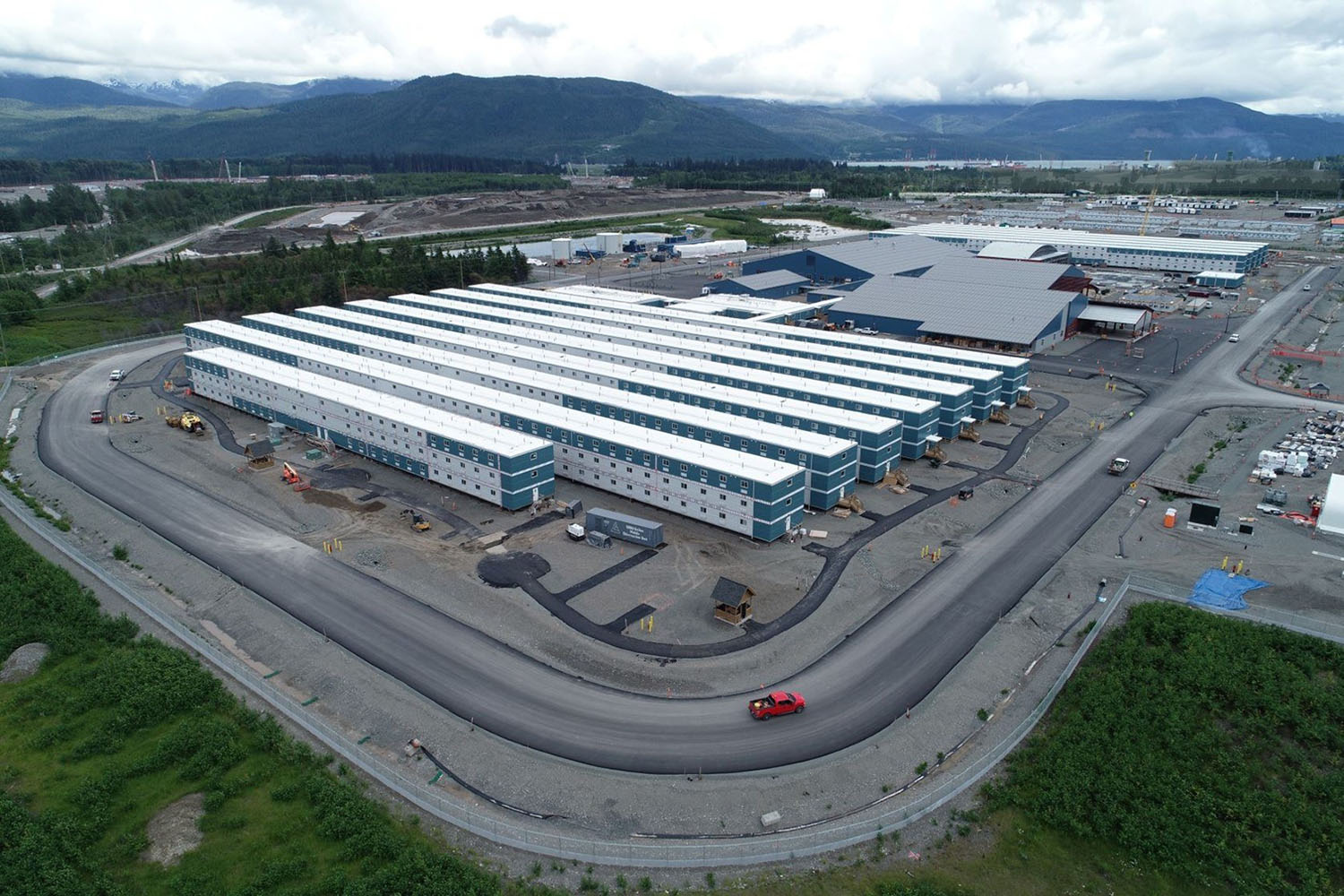 sodexo-canada-aerial-cedar-valley-lodge-lng-project